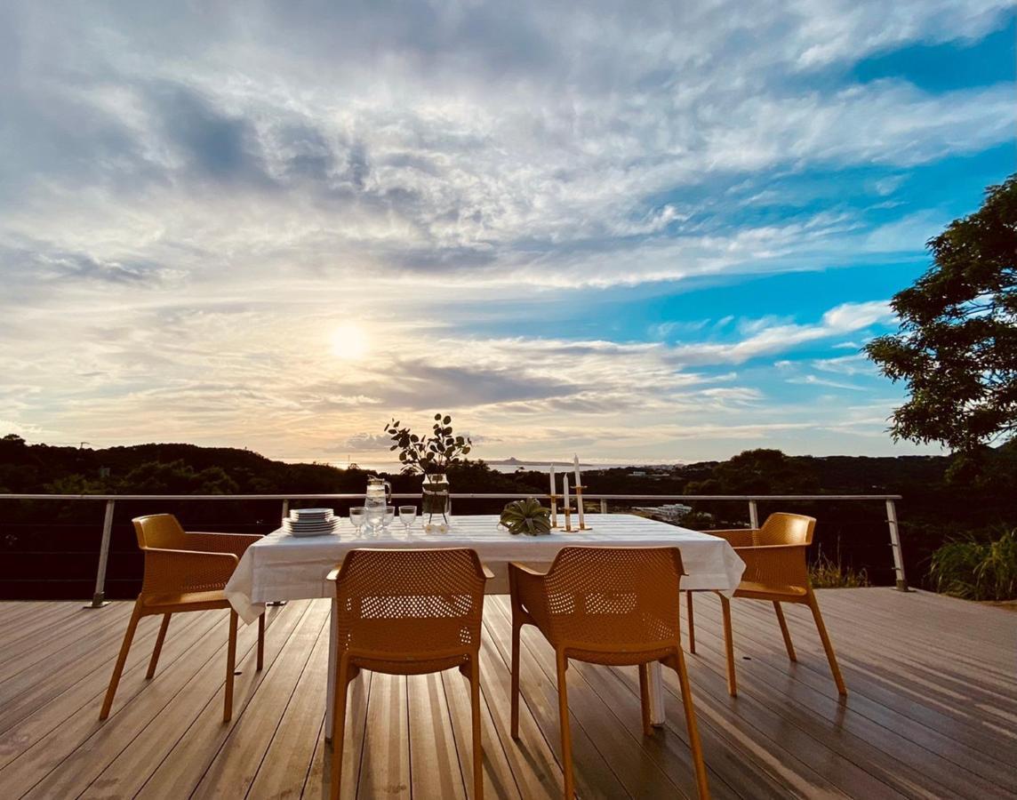 Motobu Terrace Villa Bagian luar foto